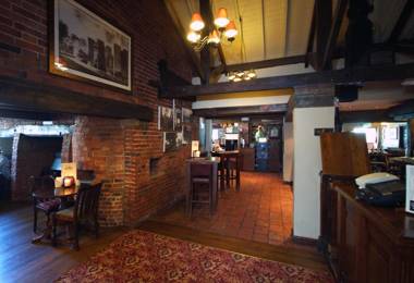 Castle Hotel by Chef & Brewer Collection