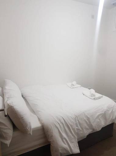 Showcase Apartments - Highcross House