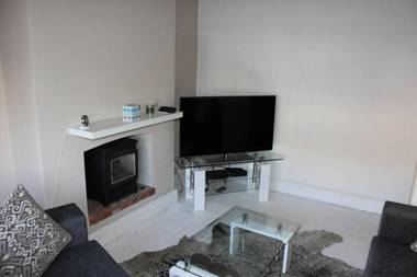 Knighton Villa by JensenLet SA