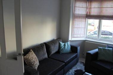 Knighton Villa by JensenLet SA