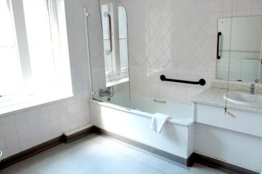 Discovery Inn - Leeds