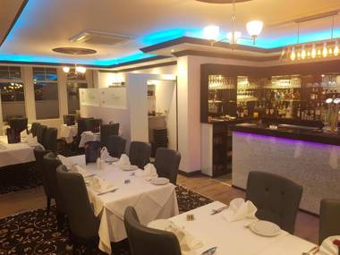Ascot Grange Hotel - Voujon Resturant