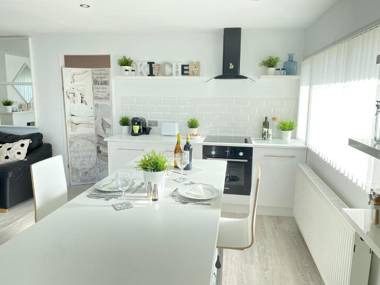 Seaview Cottage on the Island