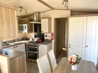 37 Bay View Oceans Edge by Waterside Holiday Lodges