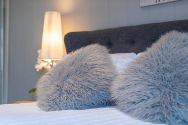 Inside No. 1 Retreat