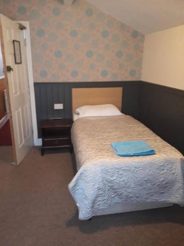 Llwynygog Guest House