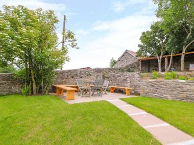 The Old Farmhouse Upper Pitts