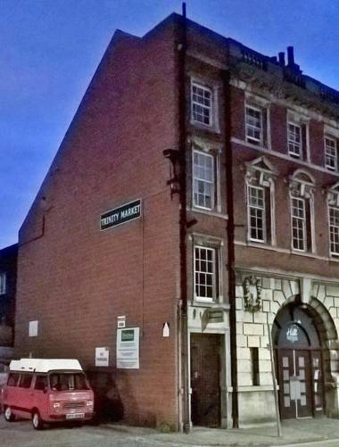 Hull Trinity Backpackers