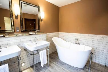 Hogarths Stone Manor