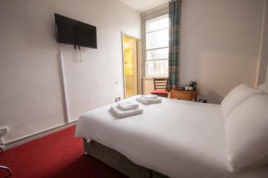 Royal Hotel Kettering by Paymán Club