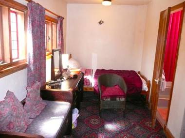 Hawthorn House Hotel