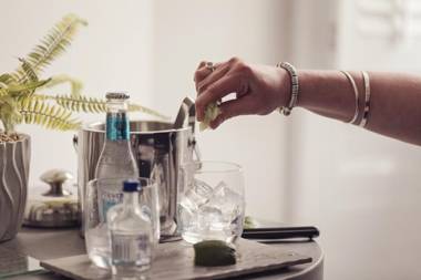 Tweedies Bar and Lodge