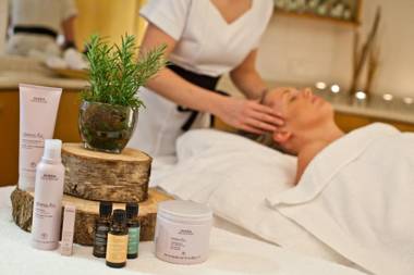 Lakeside Hotel and Spa