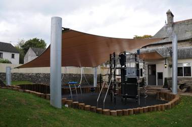 Romneys Apartments & Suites