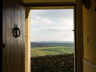 Groffa Crag Farmhouse
