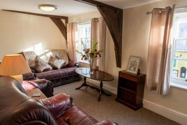 Highgate View Apartment