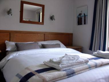 Manor House Marine & Cottages