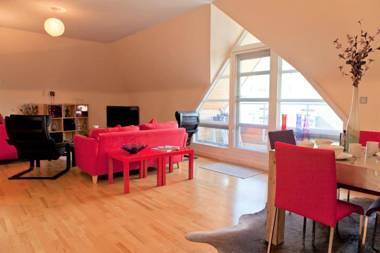 Toothbrush Apartments - Central Ipswich St Peters St