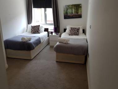 Vetrelax Ipswich Newly Refurbished House