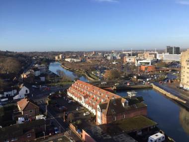Toothbrush Apartments - Ipswich Waterfront South - Avalon Court
