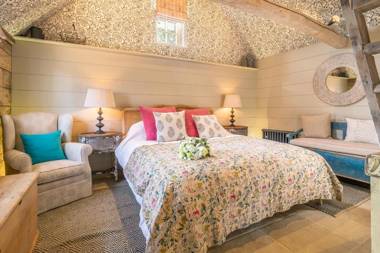 Romantic cottage in pretty village with great pubs - Stoke Cartlodge