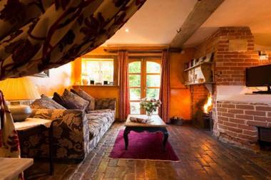 The Bakery a honeymooners favourite cosy stylish with lovely walks and pubs