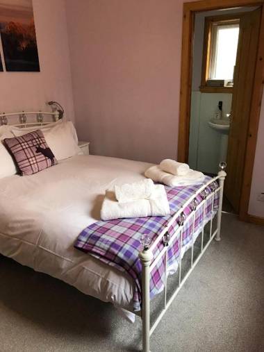 Glenlochy Nevis Bridge Apartments