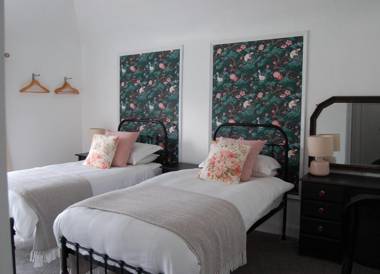 Corbies Rest (formally Riverview)