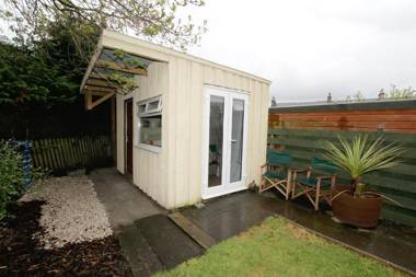 Kenneth Street Aparthotel