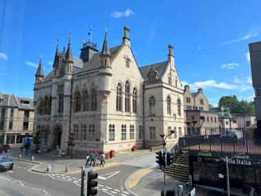 Bright and spacious 1-Bed apartment in Inverness