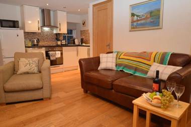 Newton Cottage South