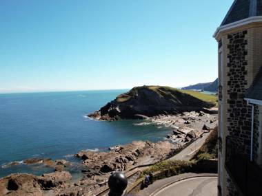 Ocean Breeze Ilfracombe