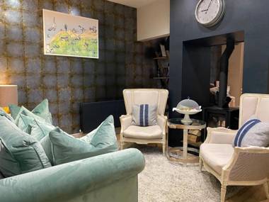 No 33 HUNSTANTON- BED & BREAKFAST PICNIC