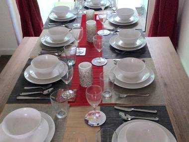 City central 2 min to the sea 4 Bedroom Townhouse wi-fi car-park