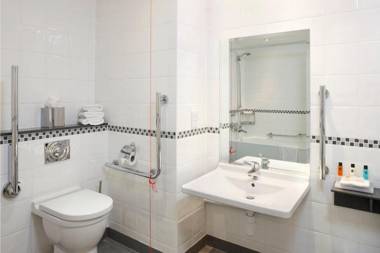 Crowne Plaza Heathrow an IHG Hotel