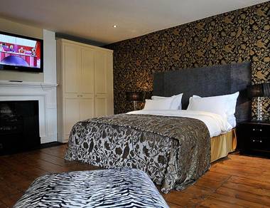 Chequers Inn by Greene King Inns