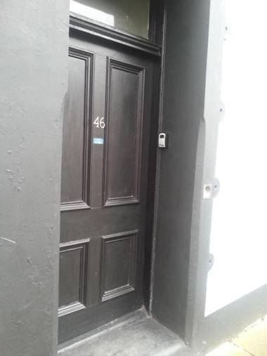 Portum -John St Apartment