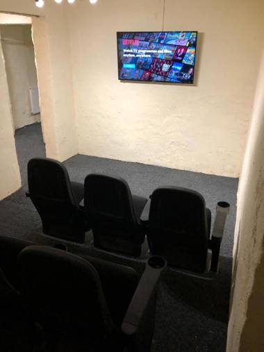 2 The Green exceptional large house sea views loads of bathrooms