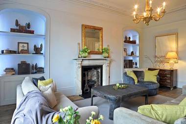 Royal Parade Apartments