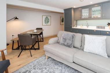 The Burrow by Harrogate Serviced Apartments