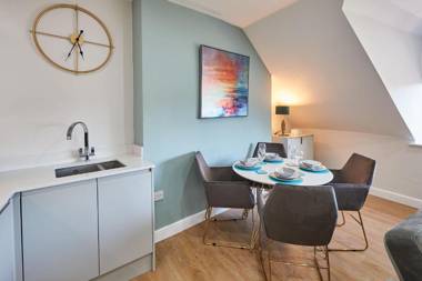 Host & Stay - The Loft @ The Regency