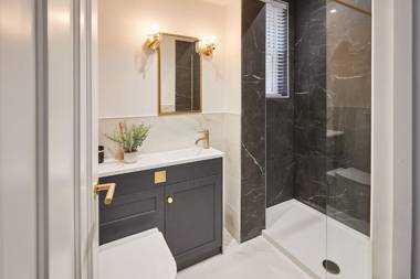 Host & Stay - Parkside Villa