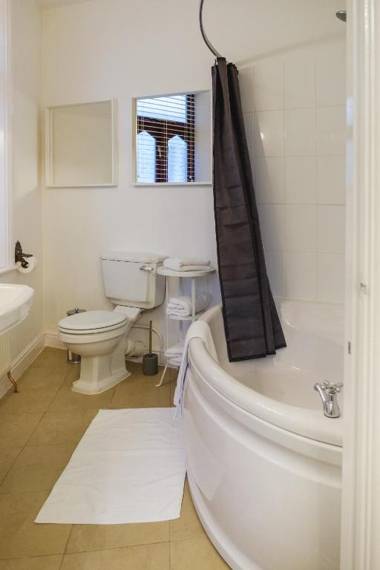 St John’s Cottage – Simple2let Serviced Apartments