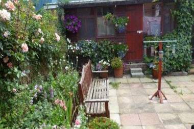 OYO Belvedere Guest House