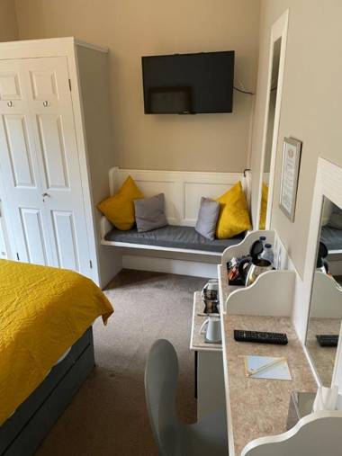 The Courtyard Guest House