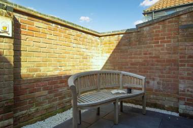 Chestnut Barn Runham 1880's Barn conversion