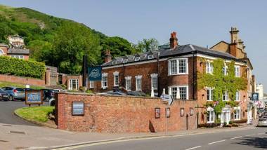 Mount Pleasant Hotel