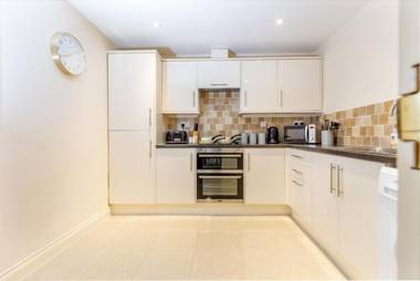 Apartment 4 Hillbrook House Malvern - Guest Homes