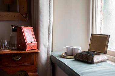 Victorian House Hotel