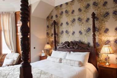 Strathallan Bed and Breakfast